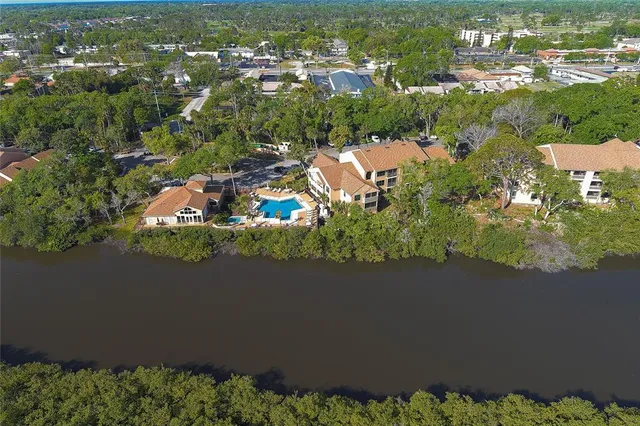 $135,000 | 1401 South Palmetto Avenue, Unit 211, Daytona Beach, FL 32114