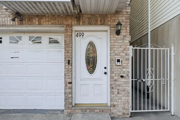 $2,500 | 499 Ocean Avenue, Unit 1, Jersey City, NJ 07305