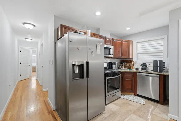 $2,500 | 499 Ocean Avenue, Unit 1, Jersey City, NJ 07305