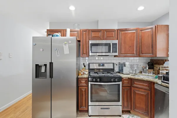 $2,500 | 499 Ocean Avenue, Unit 1, Jersey City, NJ 07305