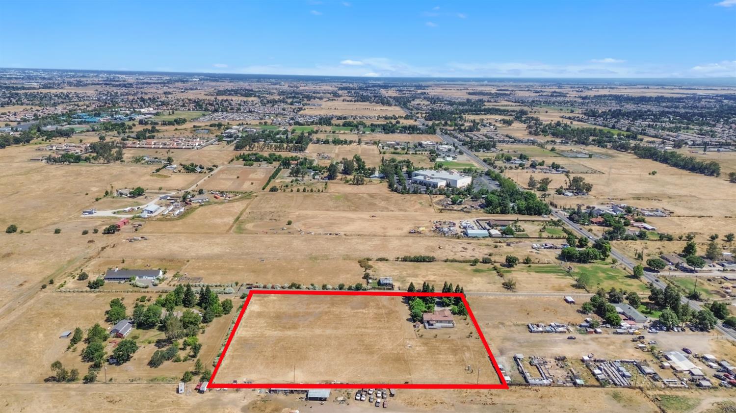 8654 Bradshaw Road Elk Grove, CA 95624 - Photo 34 of 39
