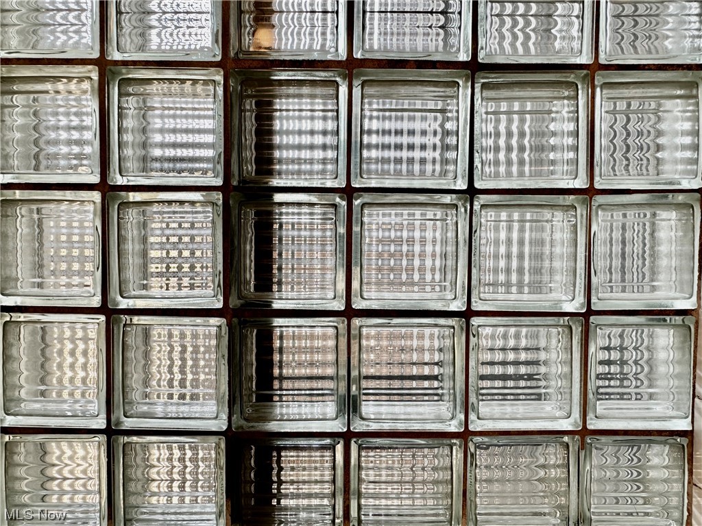2469 Overlook Road, Unit 3 Cleveland, OH 44106 - Photo 22 of 35 Glass Block in Shower