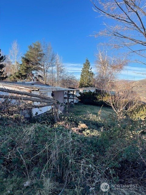 270 Starr Road Pateros, WA 98846 - Photo 12 of 14
