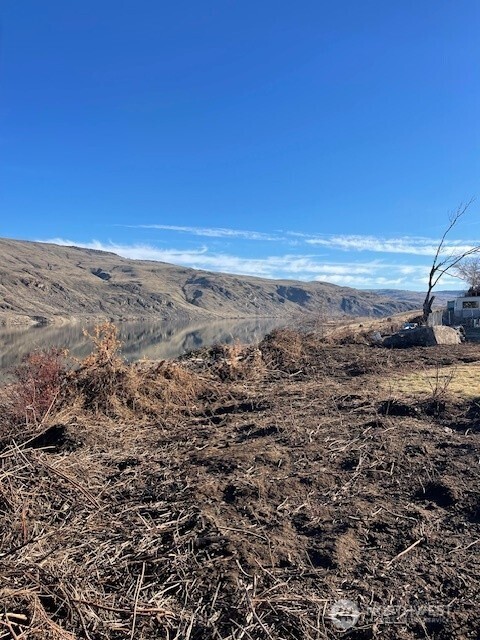 270 Starr Road Pateros, WA 98846 - Photo 6 of 14