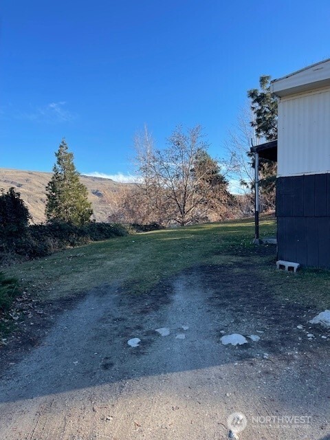 270 Starr Road Pateros, WA 98846 - Photo 8 of 14