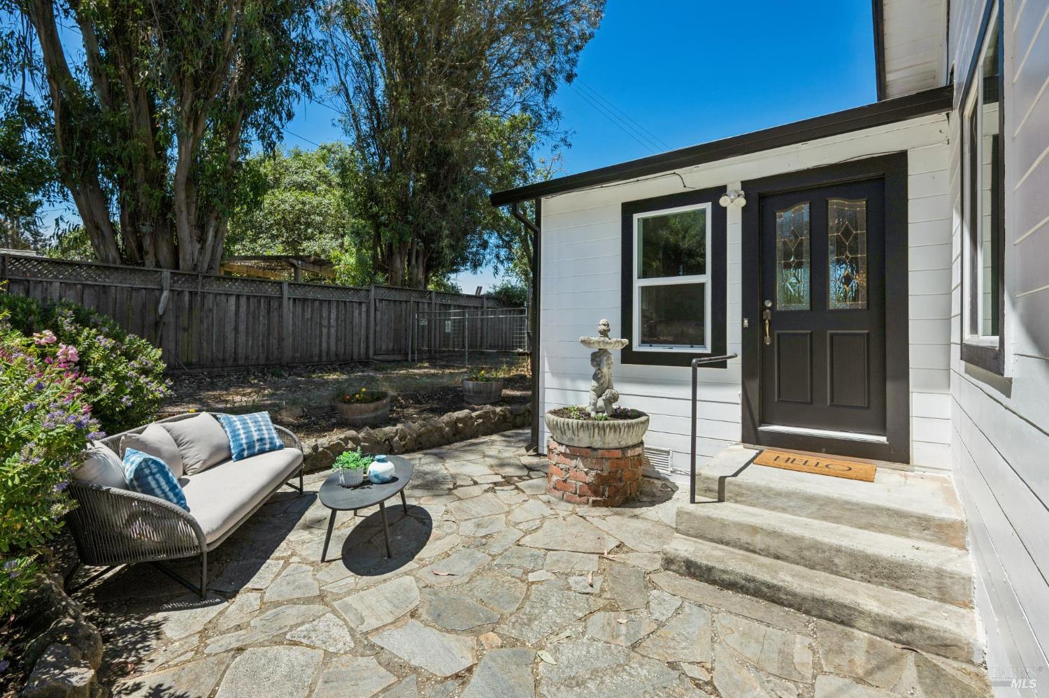 5370 Daywalt Lane Sebastopol, CA 95472 - Photo 5 of 69