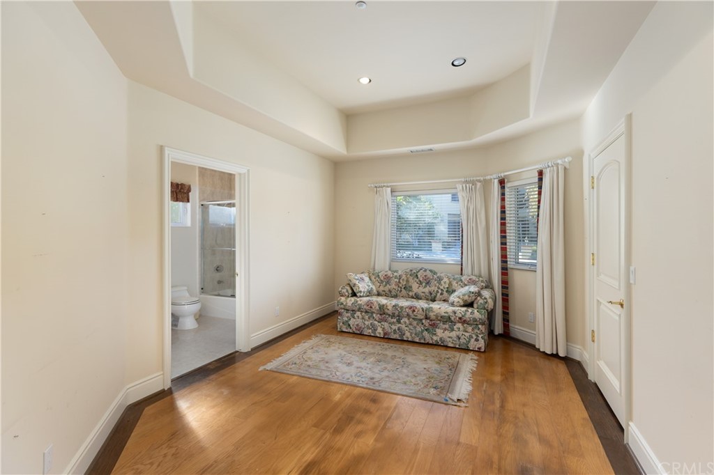 2 Crystal View Ridge Laguna Niguel, CA 92677 - Photo 21 of 50 a living room with furniture and a large window