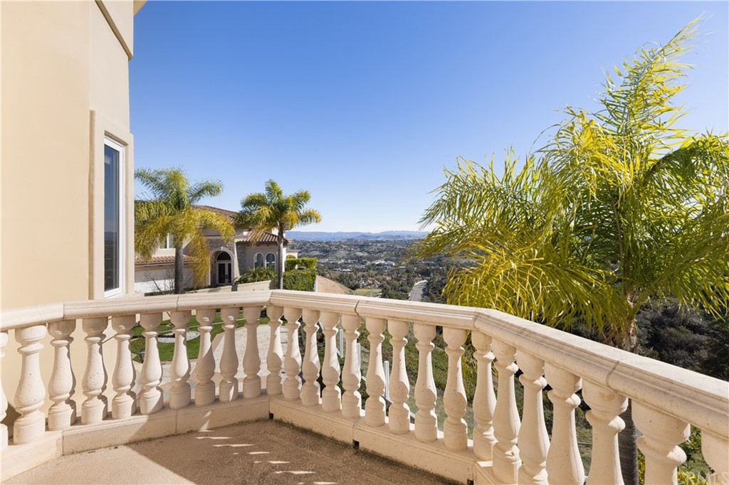 2 Crystal View Ridge Laguna Niguel, CA 92677 - Photo 31 of 50 a view of a wooden fence