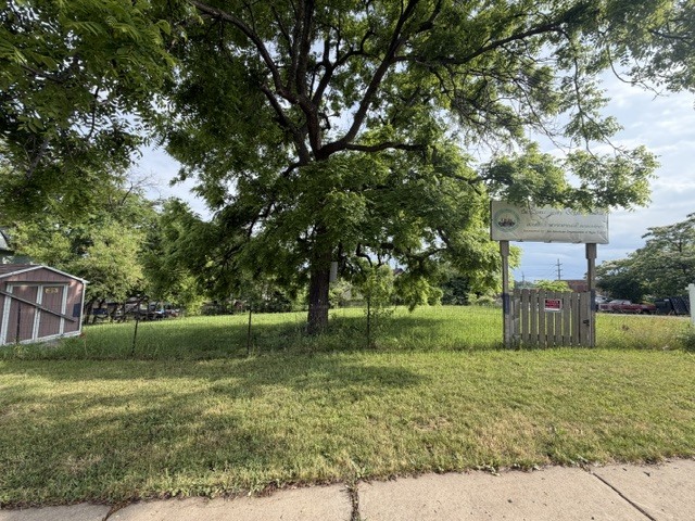 Lot 3 Russell Street Elgin, IL 60120 - Photo 1 of 4