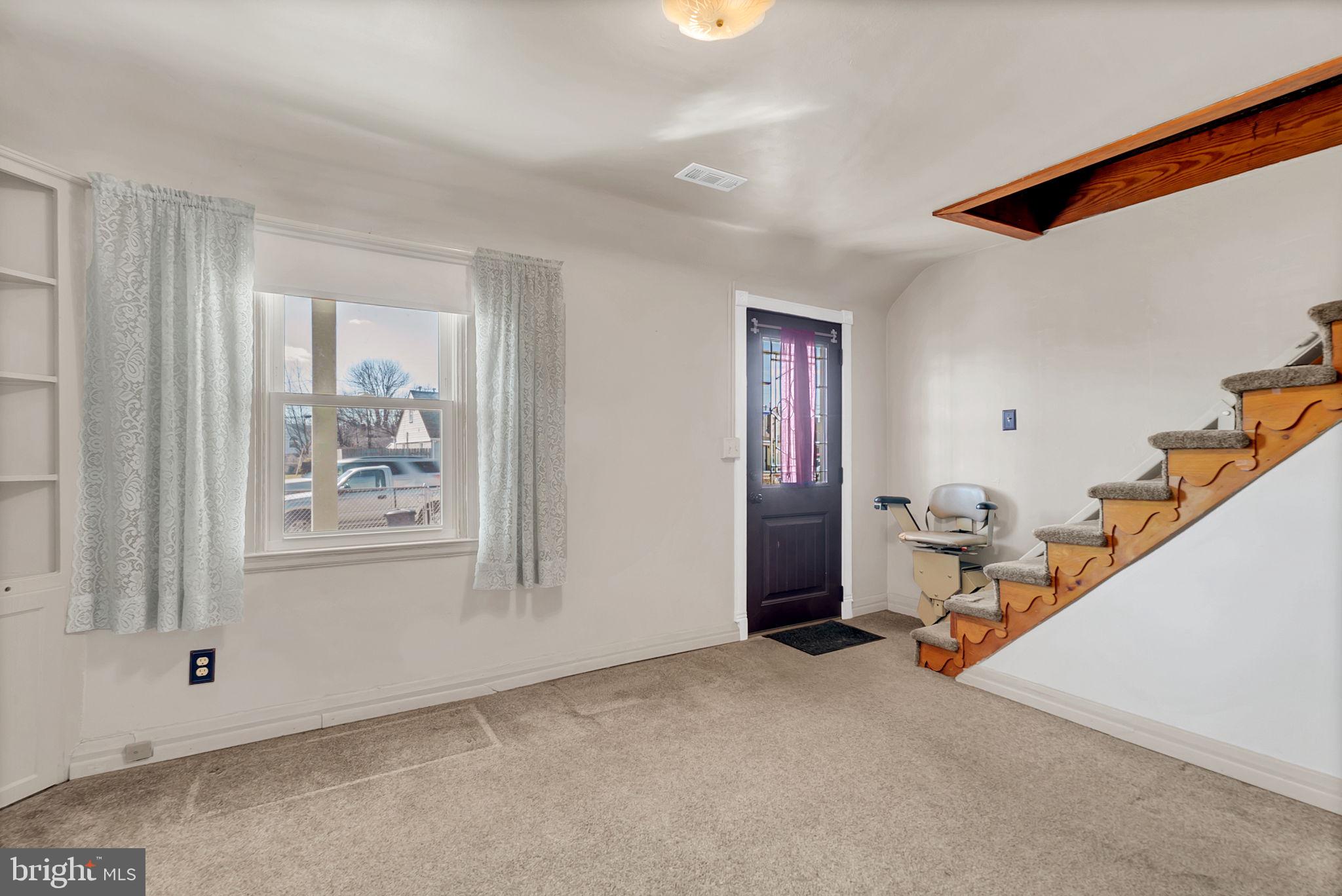 7707 Meath Road Dundalk, MD 21222 - Photo 5 of 24