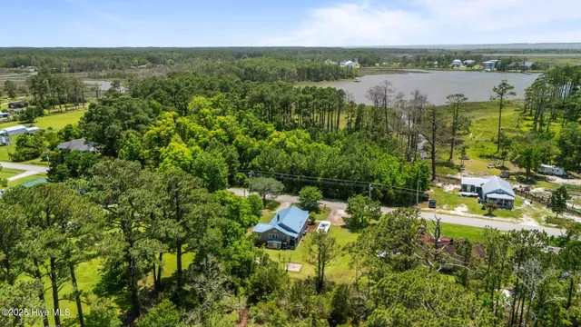 $200,000 | 158 Channel Rock Road, Beaufort, NC 28516