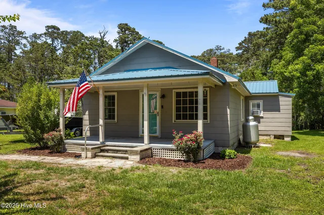 $200,000 | 158 Channel Rock Road, Beaufort, NC 28516