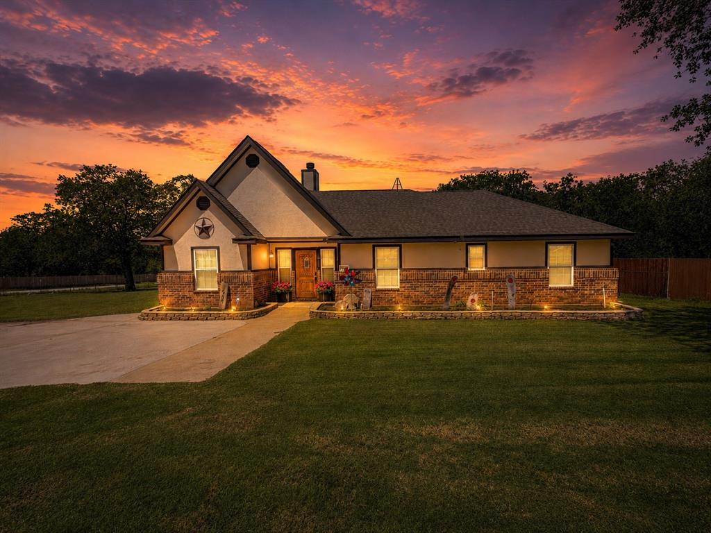 420 Sessums Road Springtown, TX 76082 - Photo 1 of 40 Welcome Home!