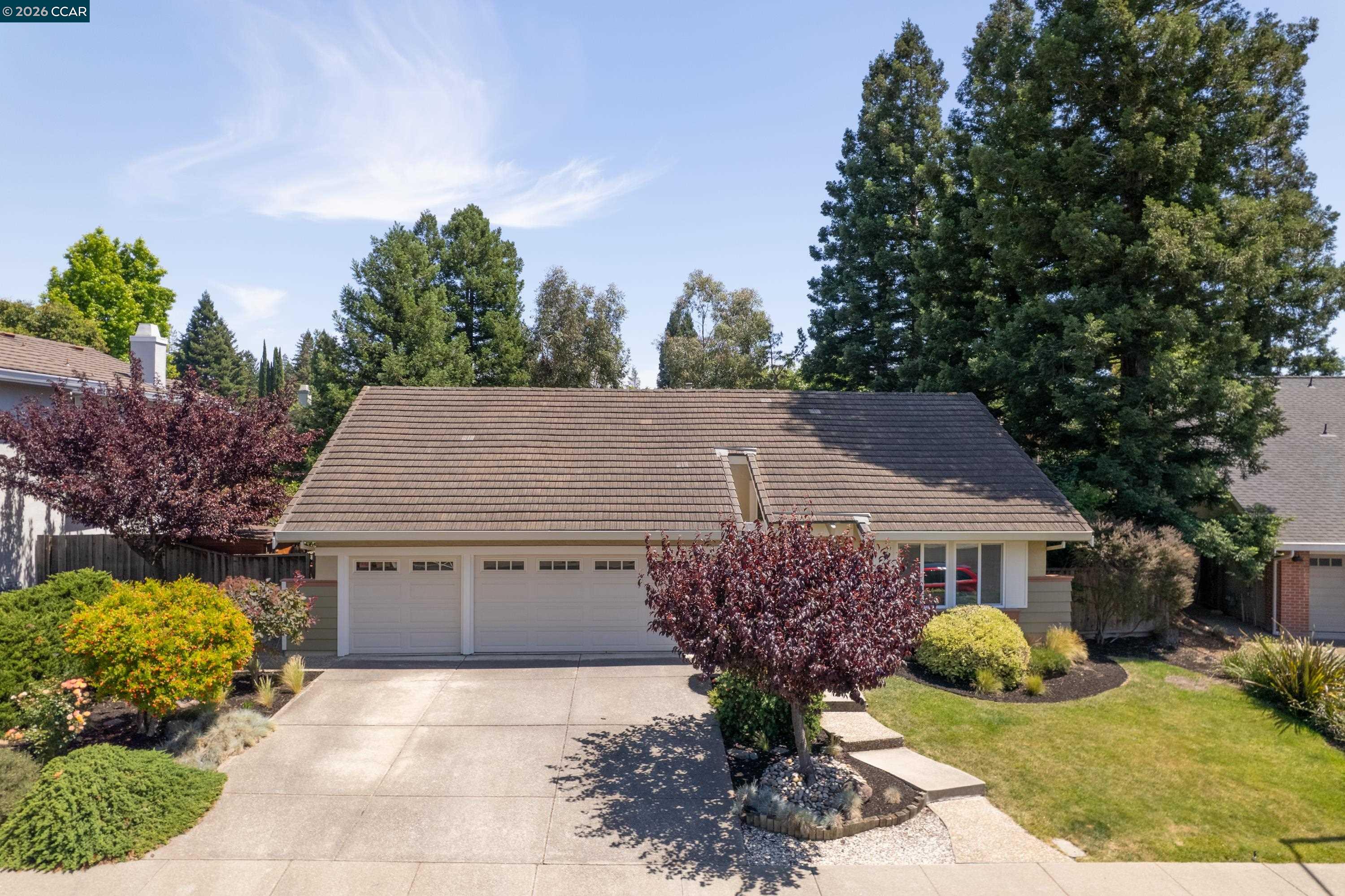 87 Lone Pine Court San Ramon, CA 94582 - Photo 5 of 54