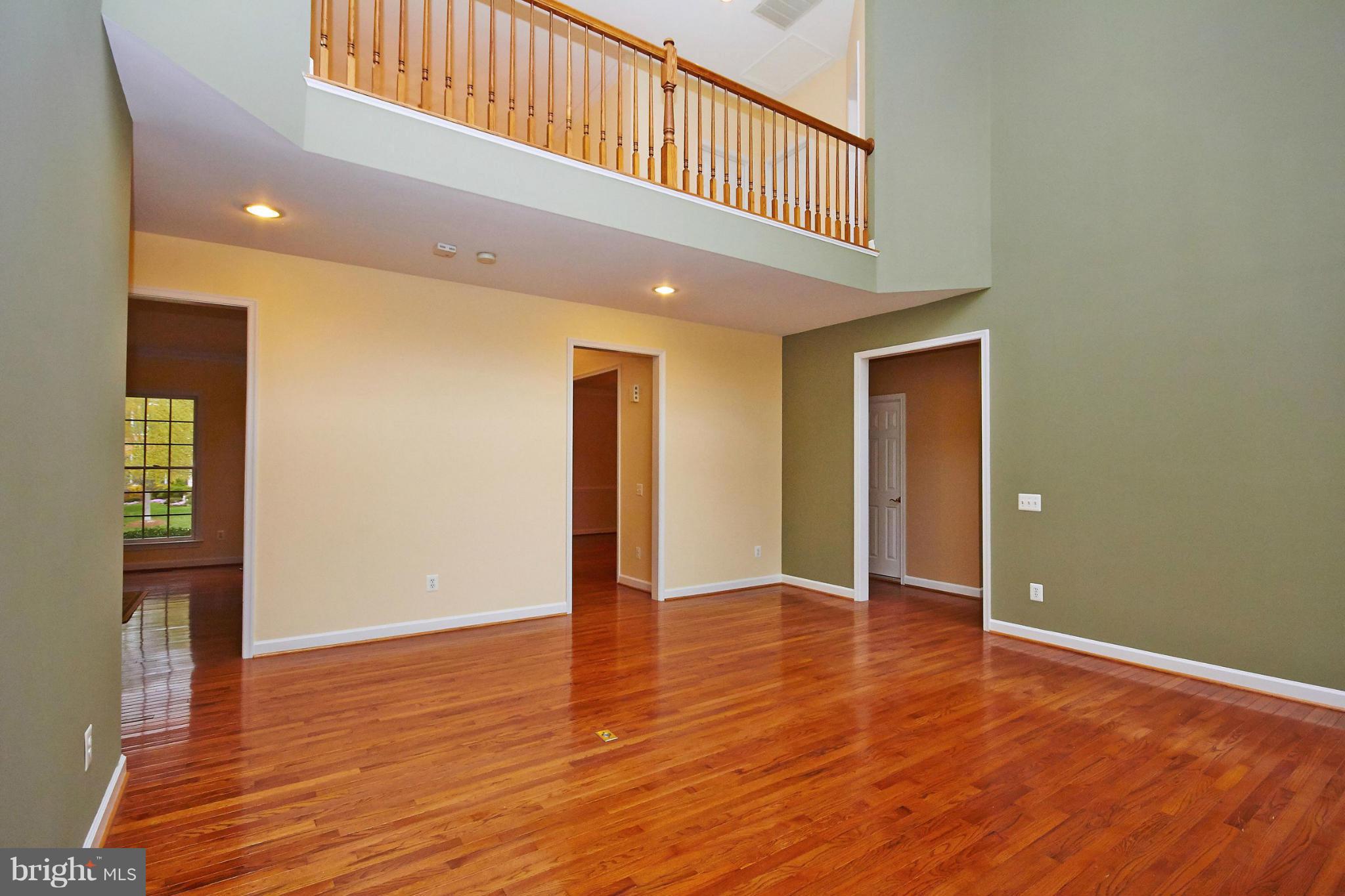 6805 Hampton Creek Way Springfield, VA 22150 - Photo 14 of 30 Family Room