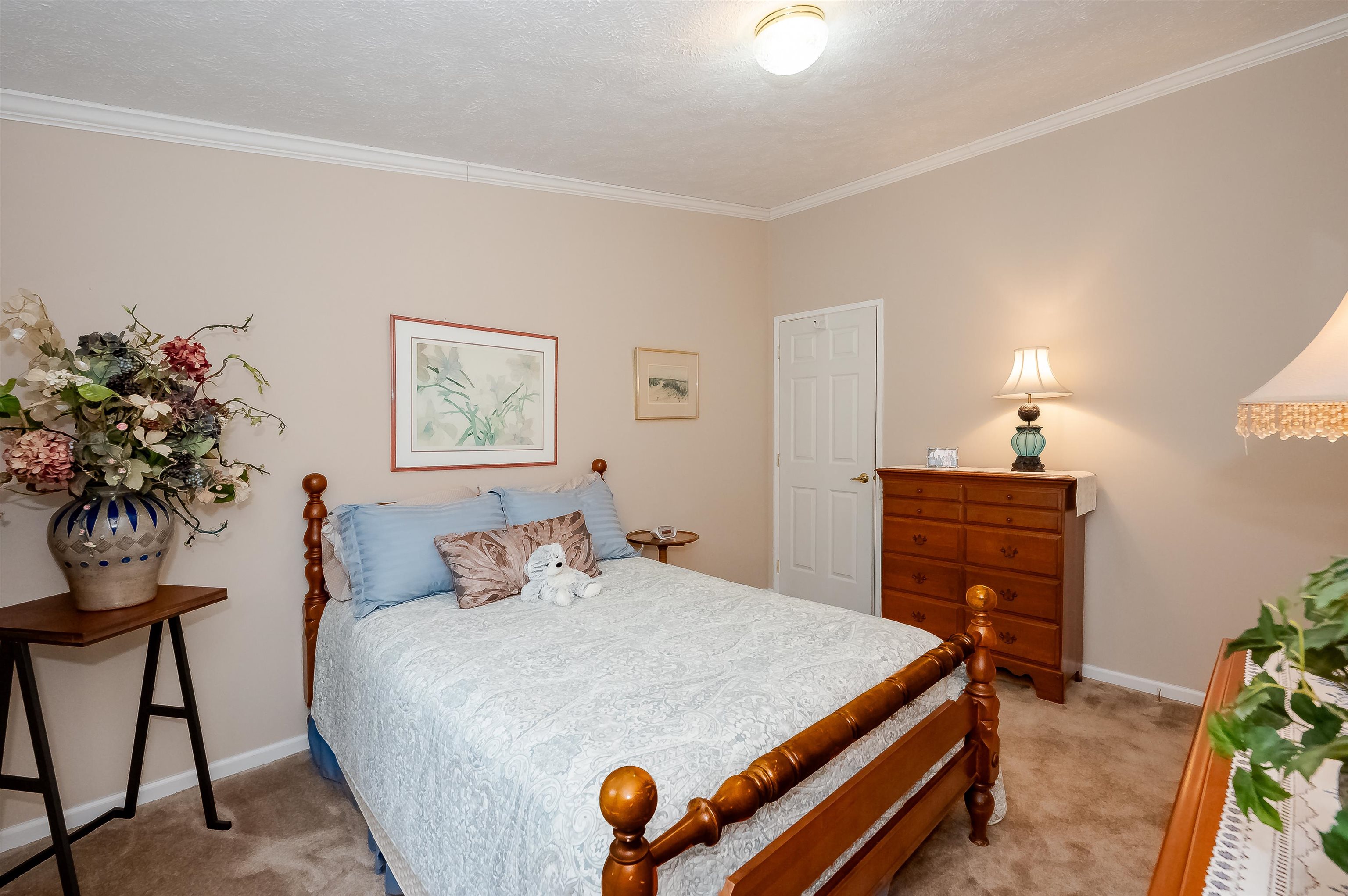 49 Seneca Street Rochester, NH 03867 - Photo 15 of 36