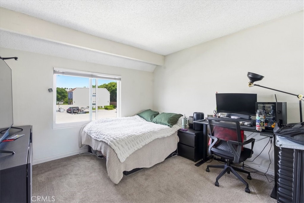 44 Fallbrook Irvine, CA 92604 - Photo 10 of 28