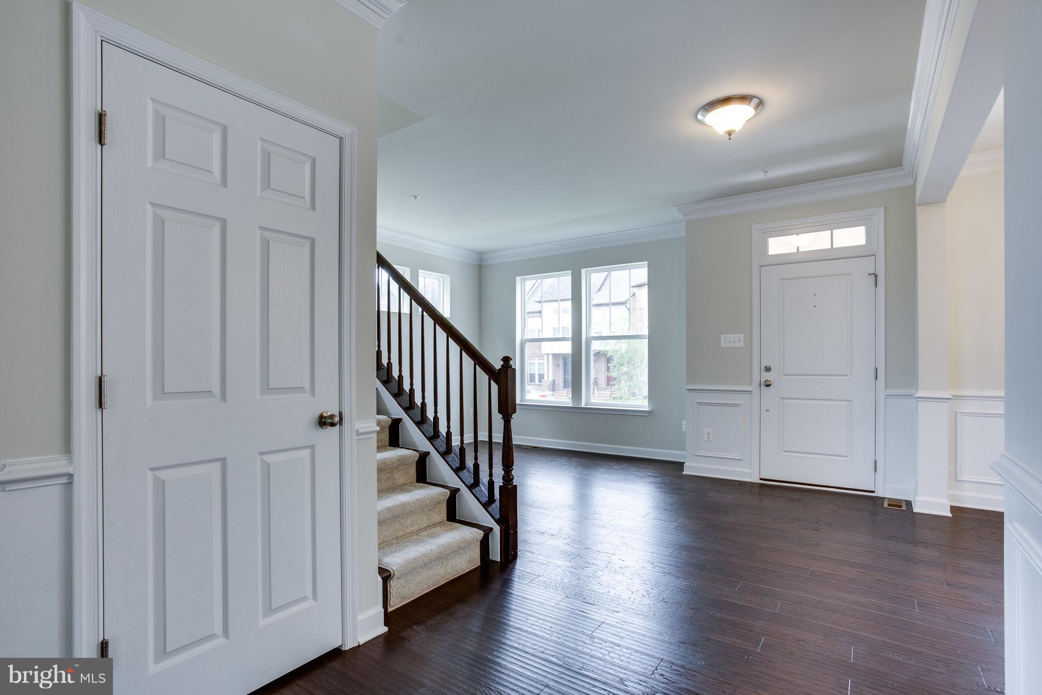 748 Holden Road Frederick, MD 21701 - Photo 2 of 30 Foyer