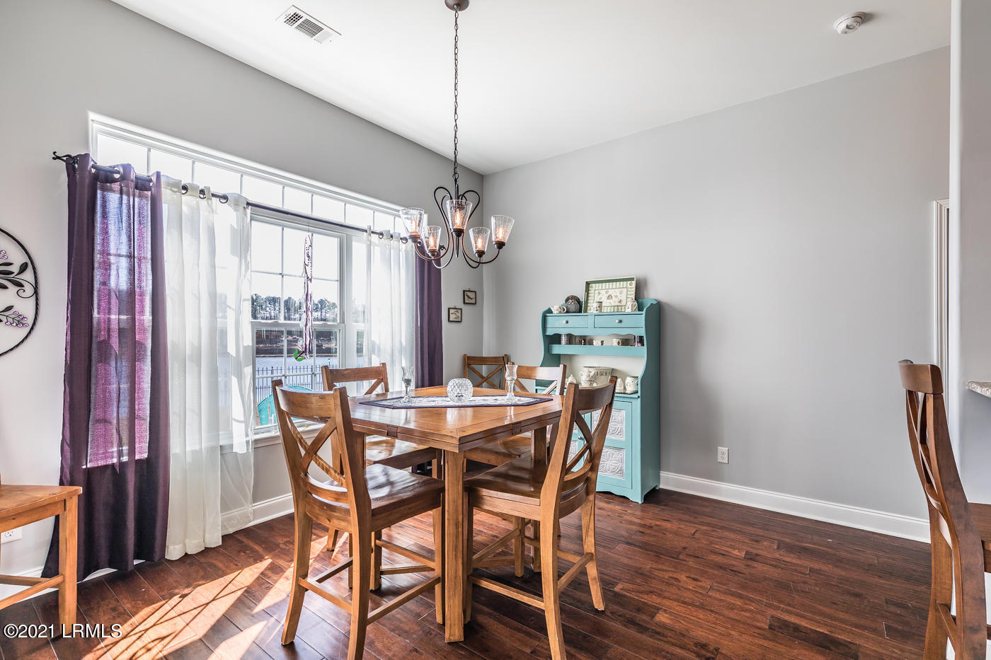 48 White Crescent Circle Ridgeland, SC 29936 - Photo 16 of 40 16 Dining