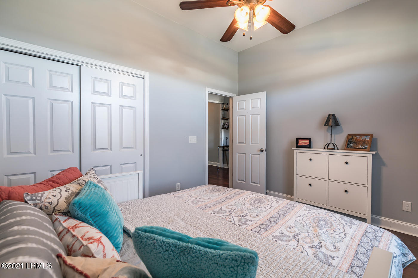48 White Crescent Circle Ridgeland, SC 29936 - Photo 33 of 40 33 Guest room