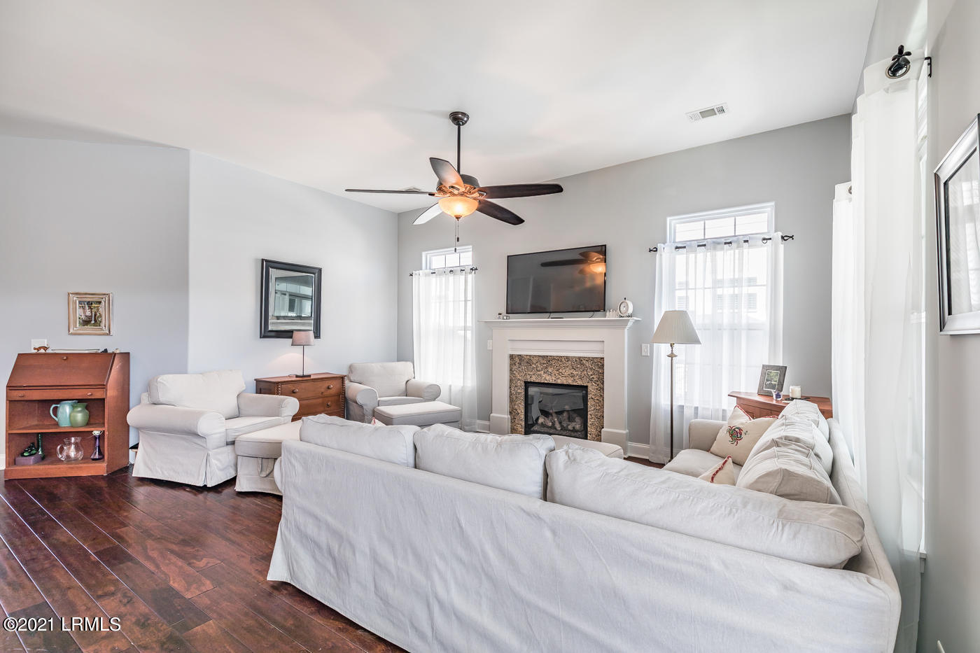 48 White Crescent Circle Ridgeland, SC 29936 - Photo 10 of 40 10 Great room