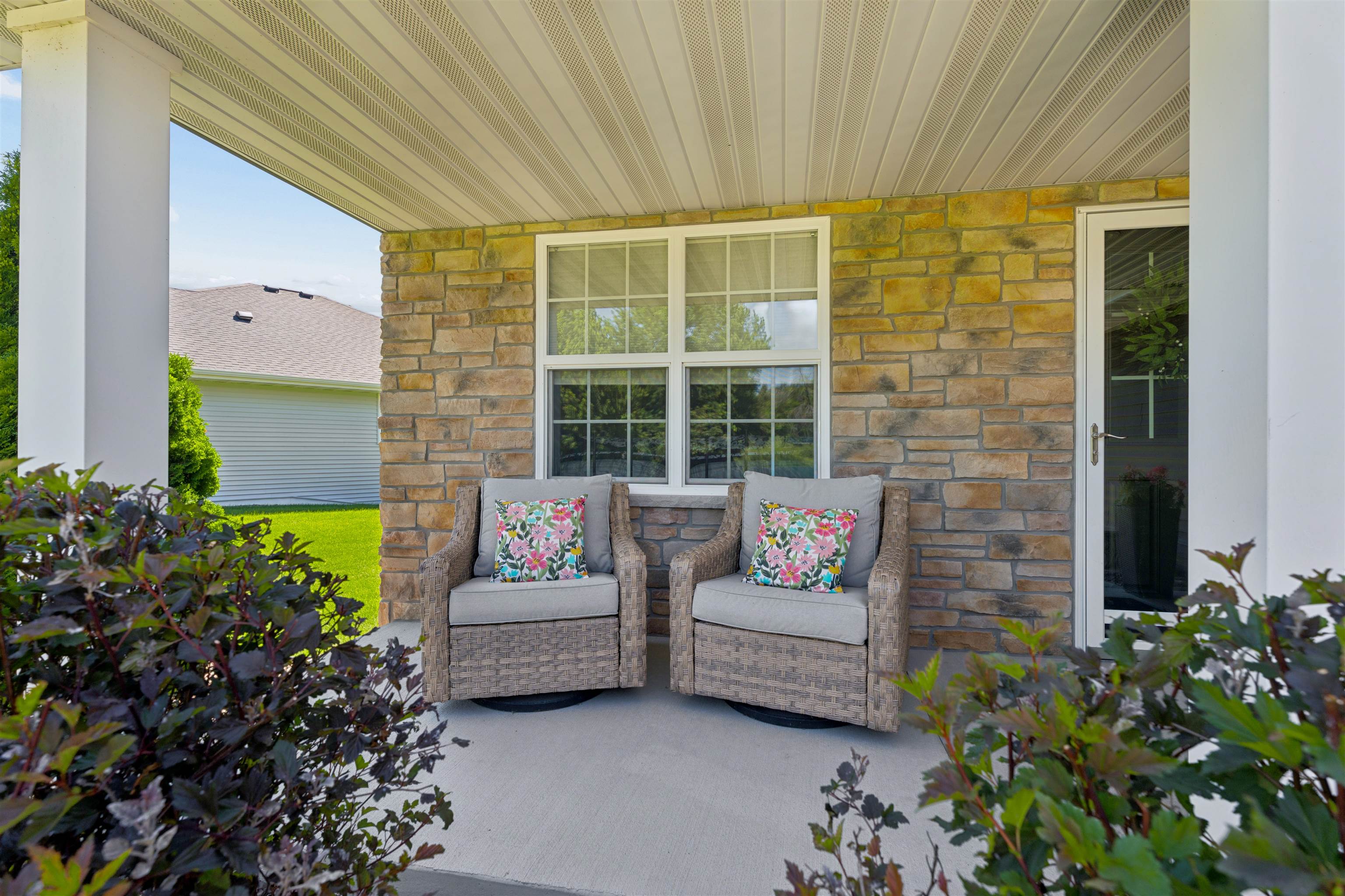 5078 North Milkweed Trail Appleton, WI 54913 - Photo 2 of 35