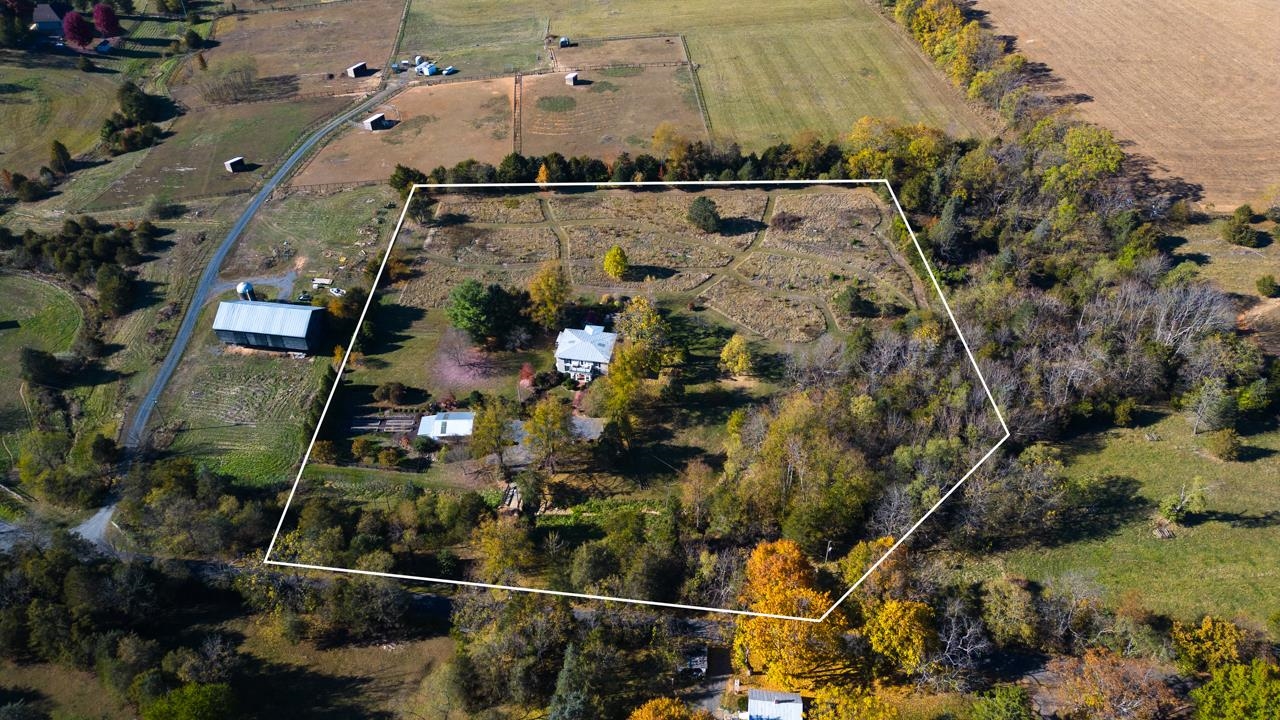 187 Todd Road Mount Sidney, VA 24467 - Photo 46 of 53 an aerial view of beach