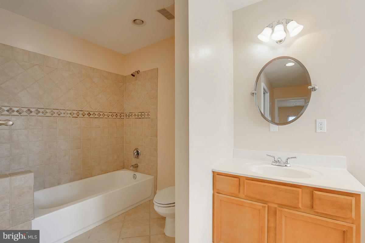2701 Hillsdale Road Baltimore, MD 21207 - Photo 22 of 30 Bath (Master)