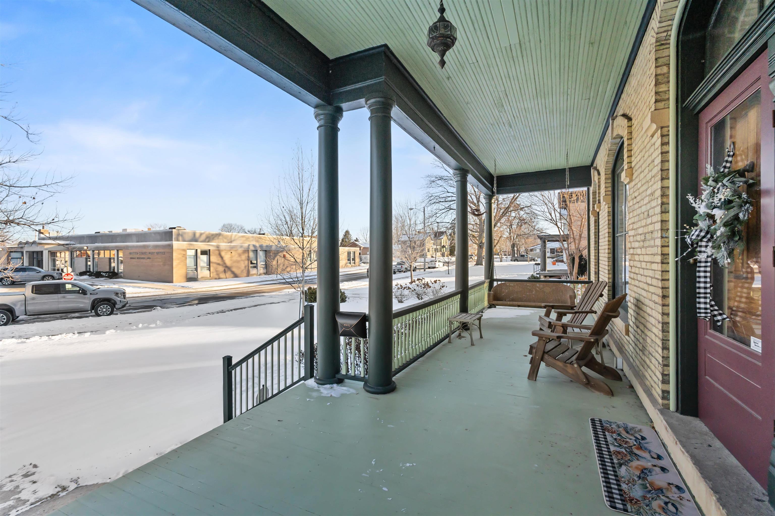 403 South Church Street Neenah, WI 54956 - Photo 6 of 73