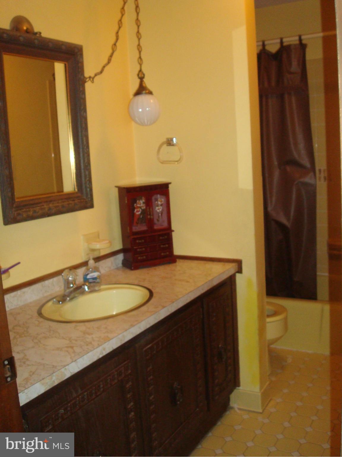 439 Hook Road Westminster, MD 21157 - Photo 18 of 29 Bath