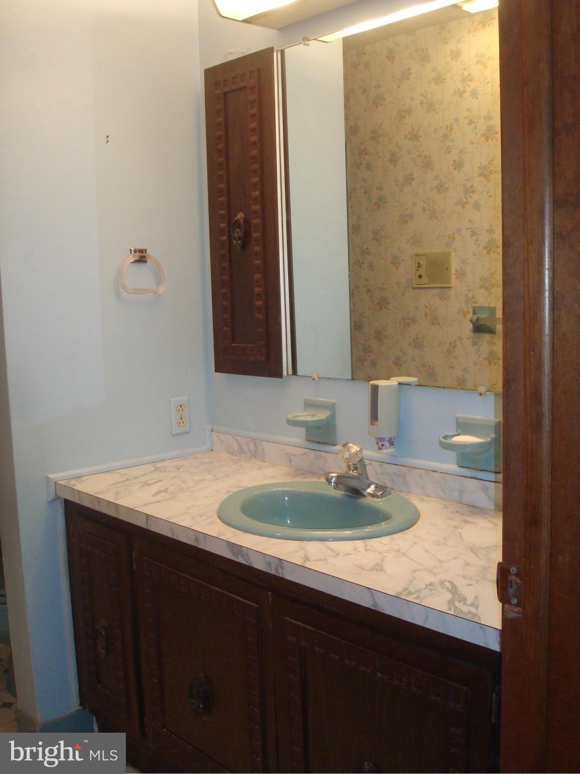 439 Hook Road Westminster, MD 21157 - Photo 19 of 29 Bath