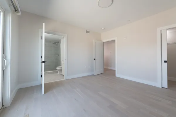 an empty room with closet