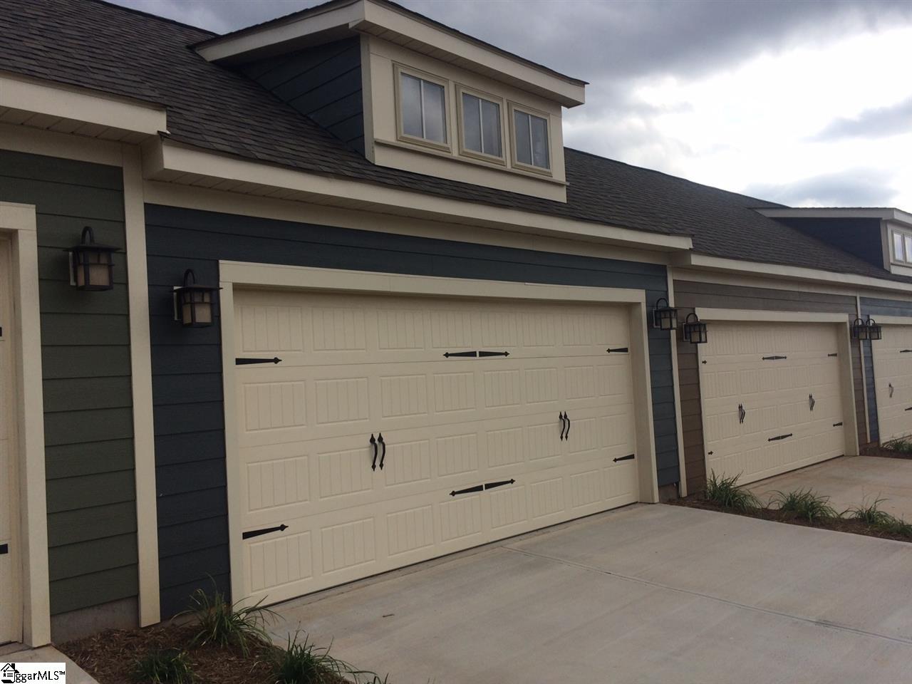 604 Springbank Alley Greer, SC 29651 - Photo 2 of 24 Gallery Image 2