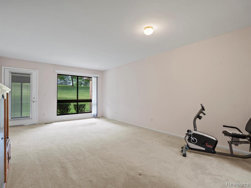 979 Wexford Way Rochester Hills, MI 48307 - Photo 12 of 24