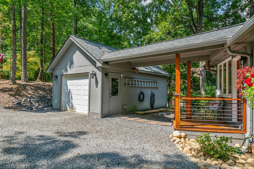 103 Talona Ridge Road Ellijay, GA 30536 - Photo 54 of 75 Circle Driveway