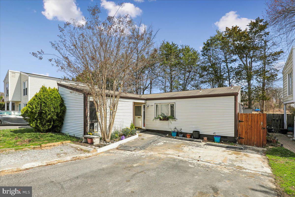 7113 Itte Lane Springfield, VA 22150 - Photo 1 of 20 Welcome to 7113 Itte Lane!