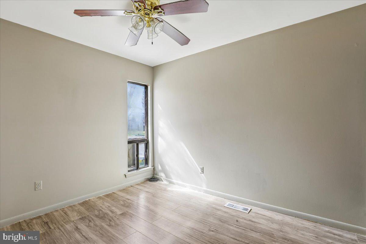 7113 Itte Lane Springfield, VA 22150 - Photo 16 of 20 Bedroom #3