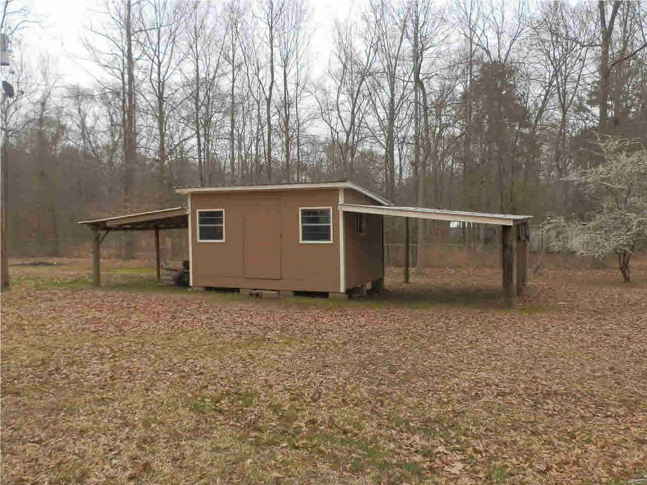 223 Hunters Lane Brandon, MS 39042 - Photo 3 of 8 workshop or shed