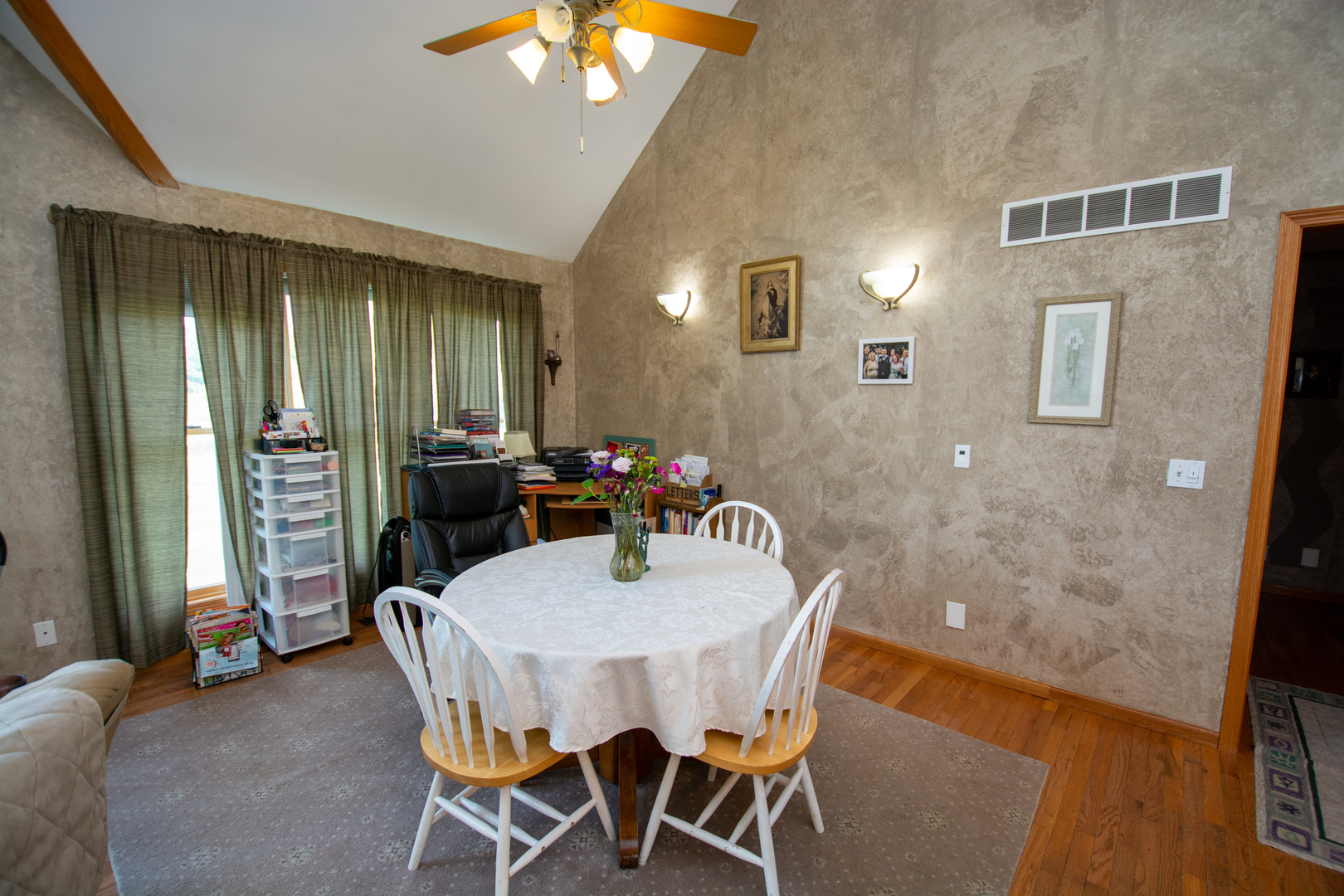 1585 North Dwight Road Morris, IL 60450 - Photo 6 of 24