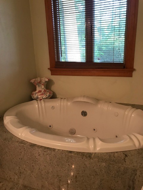 432 Angell Road Lincoln, RI 02865 - Photo 12 of 23 Gallery Image 12