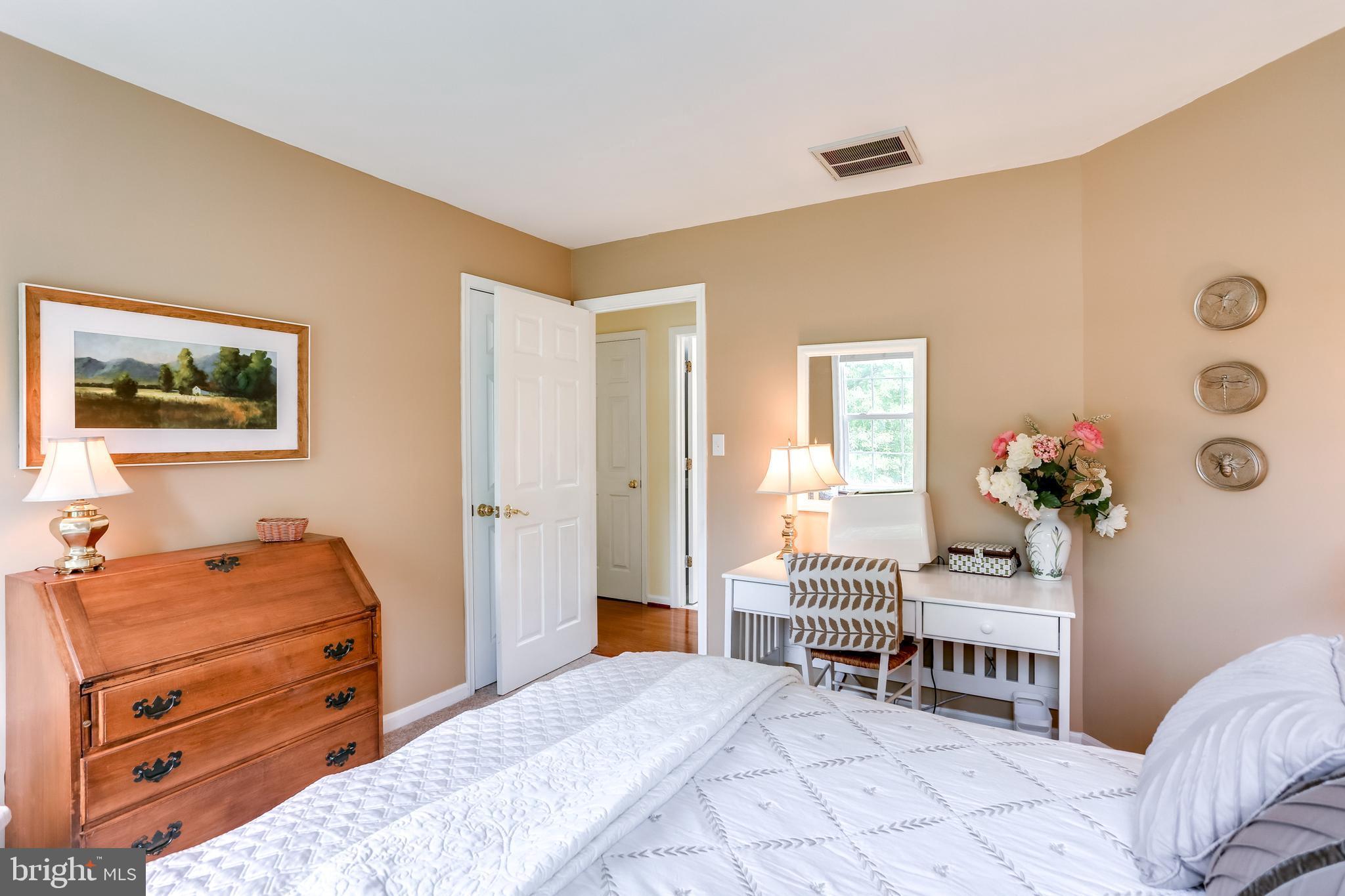 6151 Challedon Circle Mount Airy, MD 21771 - Photo 32 of 59