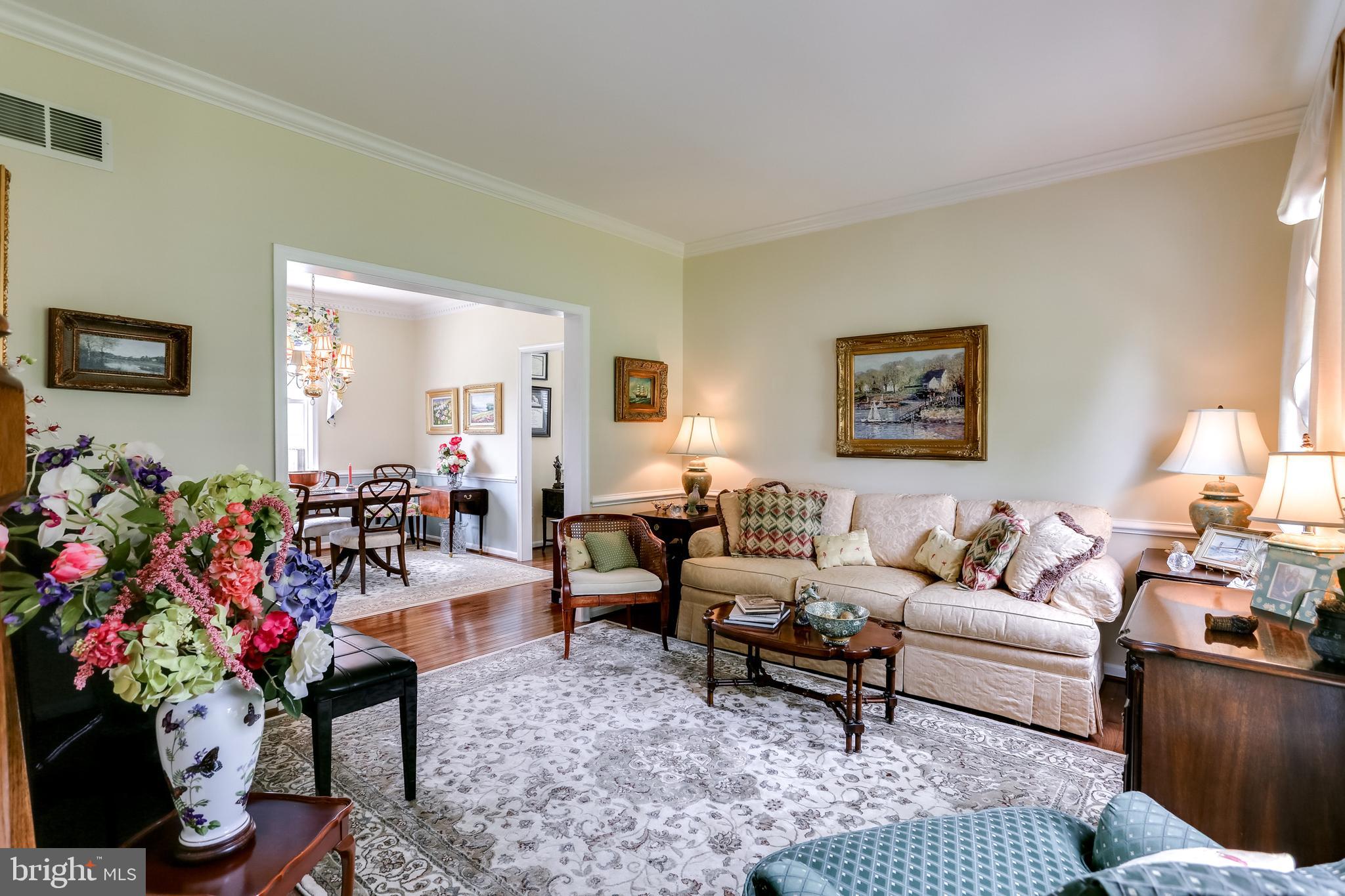 6151 Challedon Circle Mount Airy, MD 21771 - Photo 5 of 59