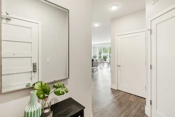 $2,252 | 101 West Liberty Street, Unit 415, Barrington, IL 60010