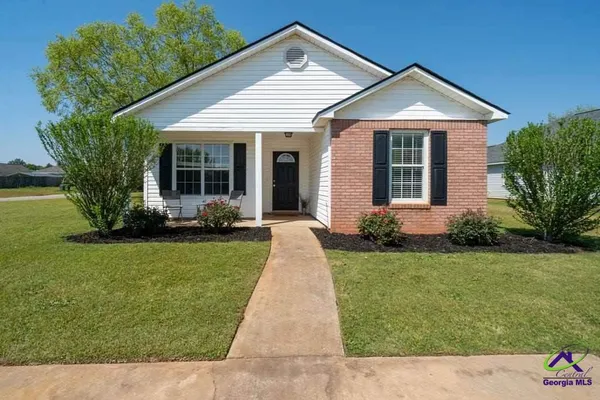 $1,600 | 100 Strawbridge Lane, Bonaire, GA 31005