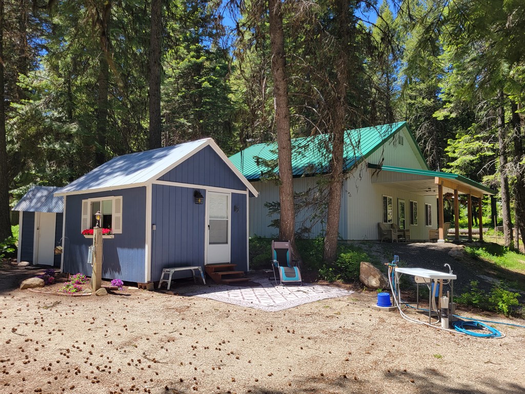 579 Noland Road Cascade, ID 83611 - Photo 26 of 31 PLUS OUTDOOR 1/2 BATH