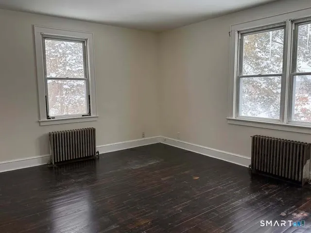 $2,399 | 9 Jennings Street, Jewett City, CT 06351