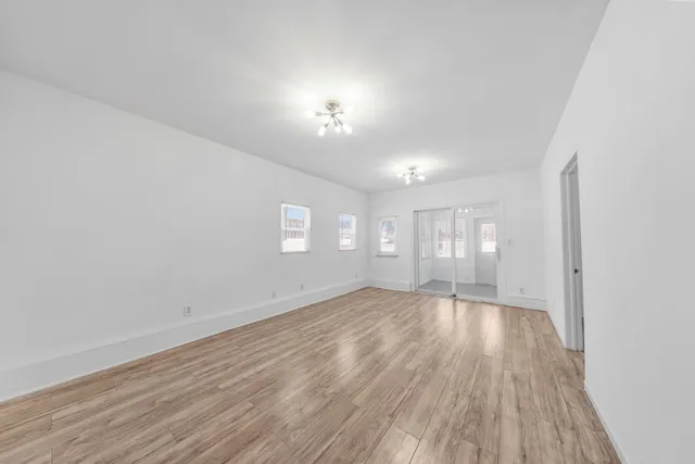 $2,400 | 820 Brown Street, Valparaiso, IN 46383