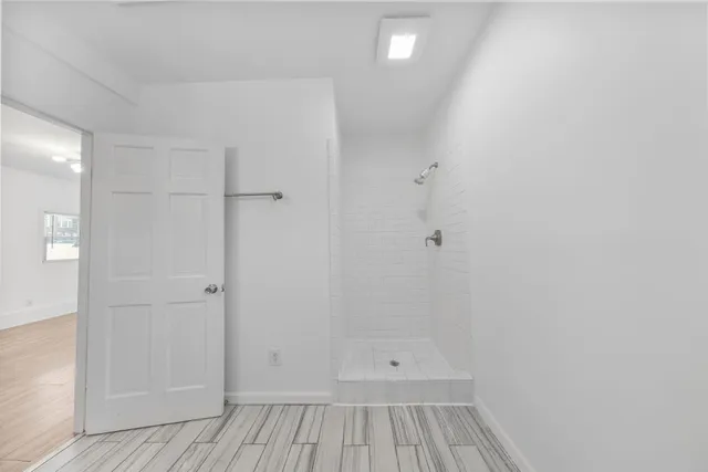 $2,400 | 820 Brown Street, Valparaiso, IN 46383