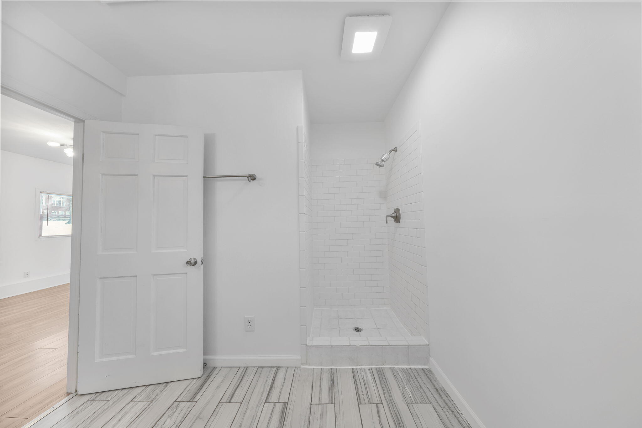 820 Brown Street Valparaiso, IN 46383 - Photo 17 of 25 2048x1366