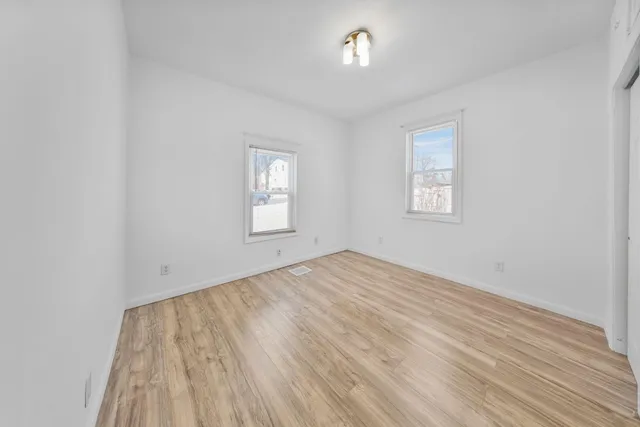 $2,400 | 820 Brown Street, Valparaiso, IN 46383